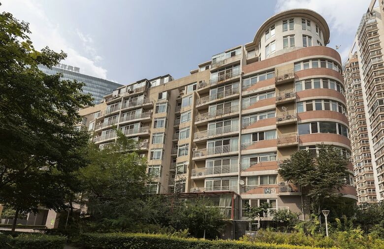 Jiayuhuxiao Apartment
