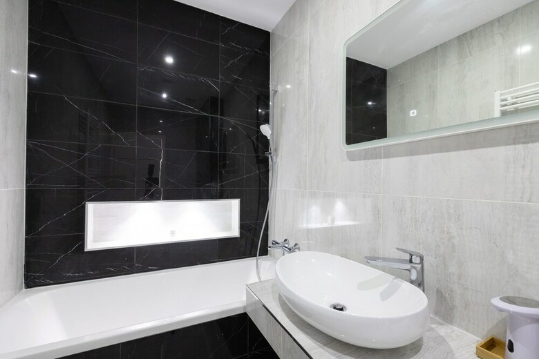 Tesla Boutique Apartments & Rooms