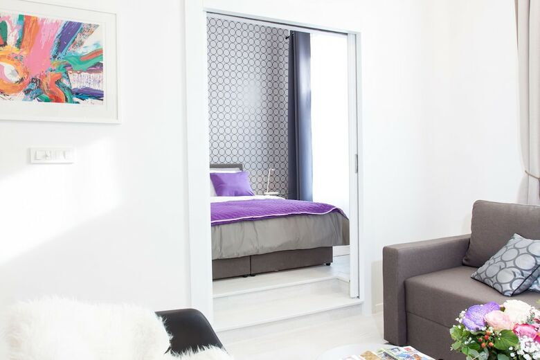 Tesla Boutique Apartments & Rooms