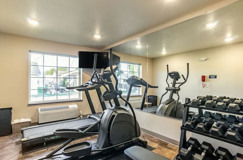 Hotel Cobblestone Inn & Suites - Bridgeport