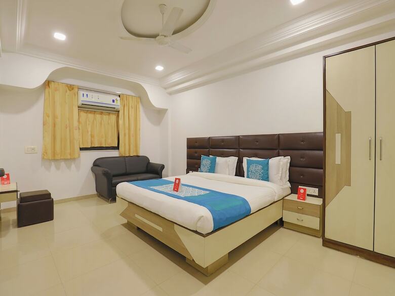 Hotel Oyo Flagship 321 Vastrapur Ahmedabad
