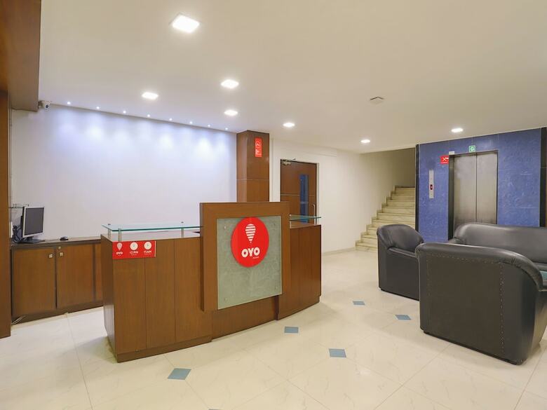 Hotel Oyo Flagship 321 Vastrapur Ahmedabad