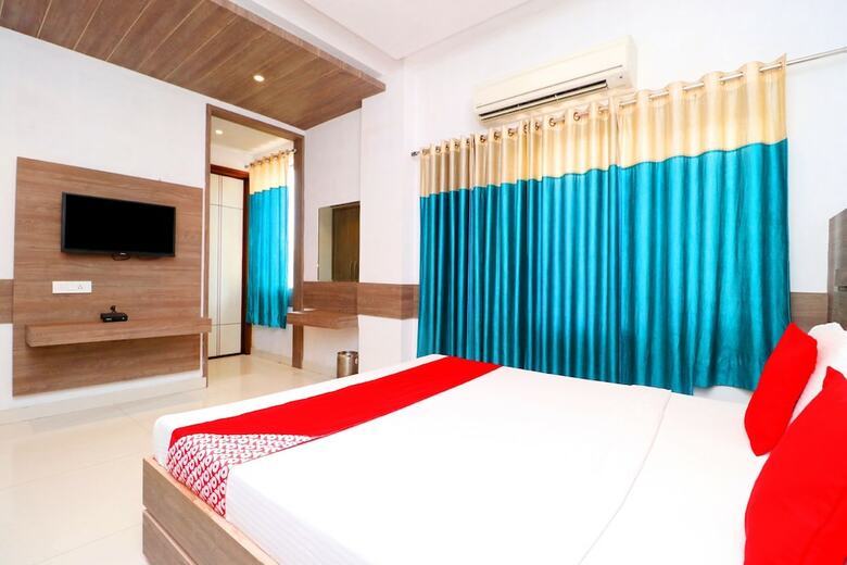 Oyo 3131 Hotel Br Inn