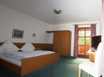 Hostal Landgasthof Zum Raben
