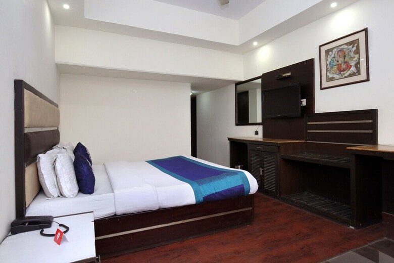 Oyo 10144 Hotel Southend