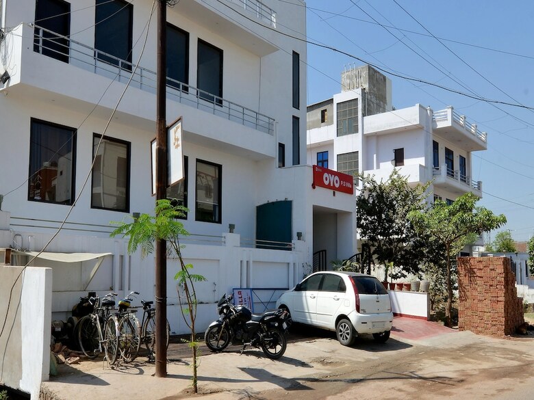Hotel Oyo 9590 P S Villa