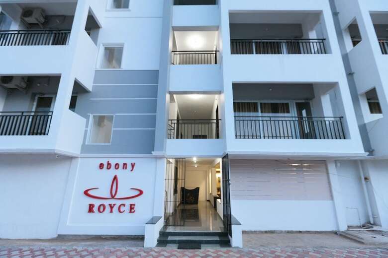 Hotel Oyo 6345 Royce Ebony
