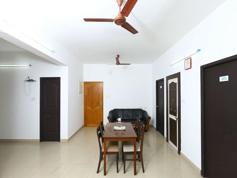 Hotel Oyo 5448 Phoenix Hospitality Apartments