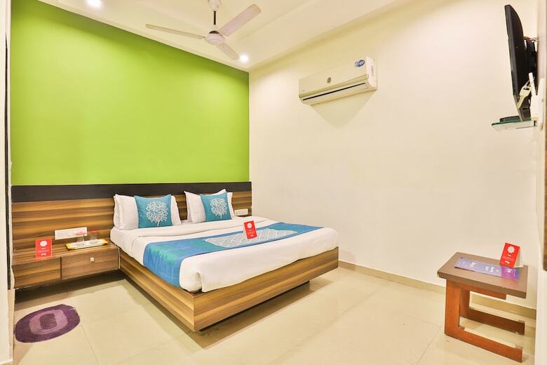 Oyo 6752 Hotel Apollo
