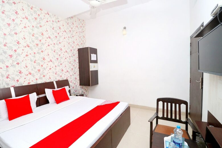 Hotel Oyo 6785 Sunder Bus Stand