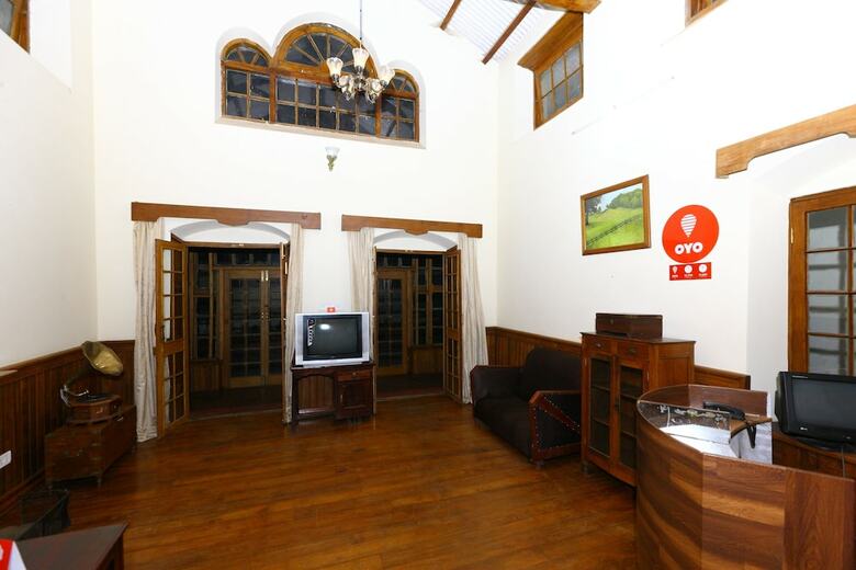 Hotel Oyo 9080 Hillwood Cottages