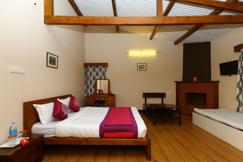 Hotel Oyo 9080 Hillwood Cottages