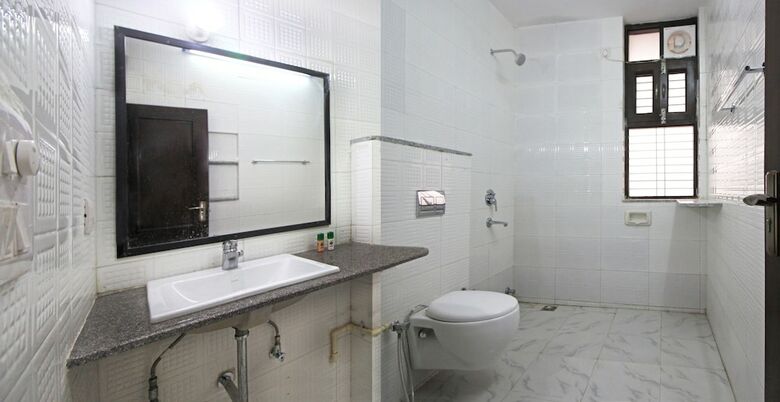 Hotel Oyo 7526 Rising Star Sec 45