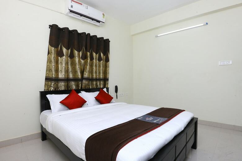 Oyo 10027 Hotel Red Petal