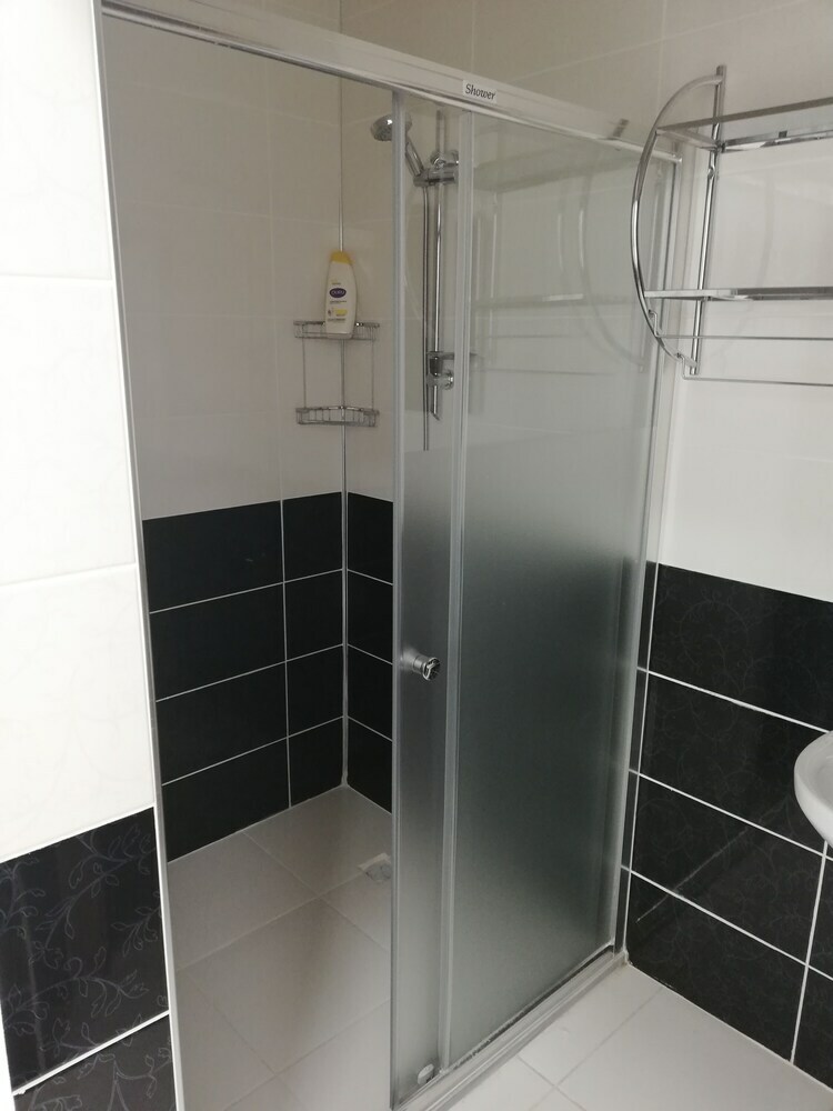 Hotel Er Sat Home Suit Otel
