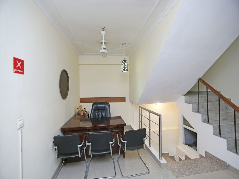 Oyo 9554 Hotel Grand Plaza