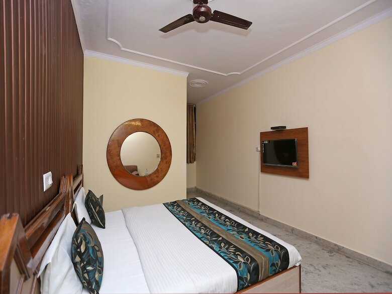 Oyo 9554 Hotel Grand Plaza