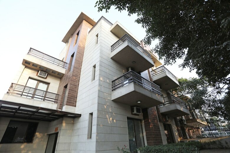 Hotel Oyo 6558 Sd Royal Inn