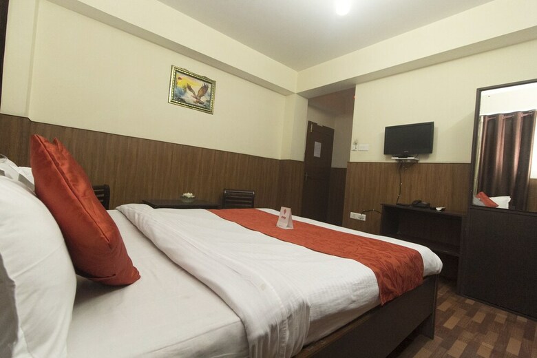 Oyo 7431 Hotel Tushita