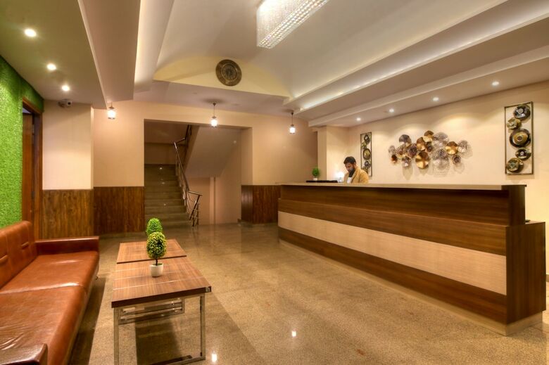 Hotel Atithi Suites
