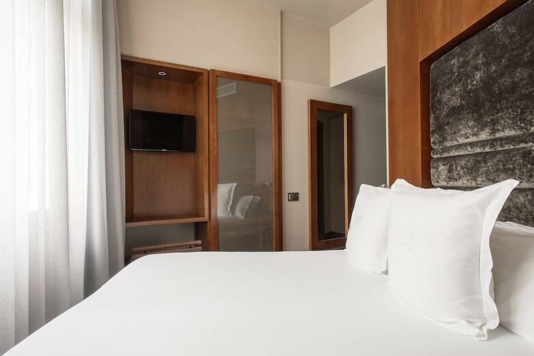 Hotel Banke Opera, Autograph Collection