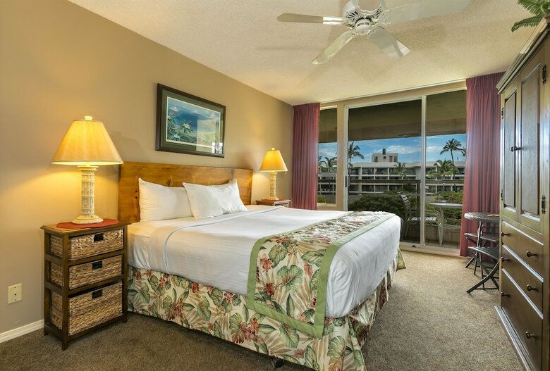 Aston At The Maui Banyan