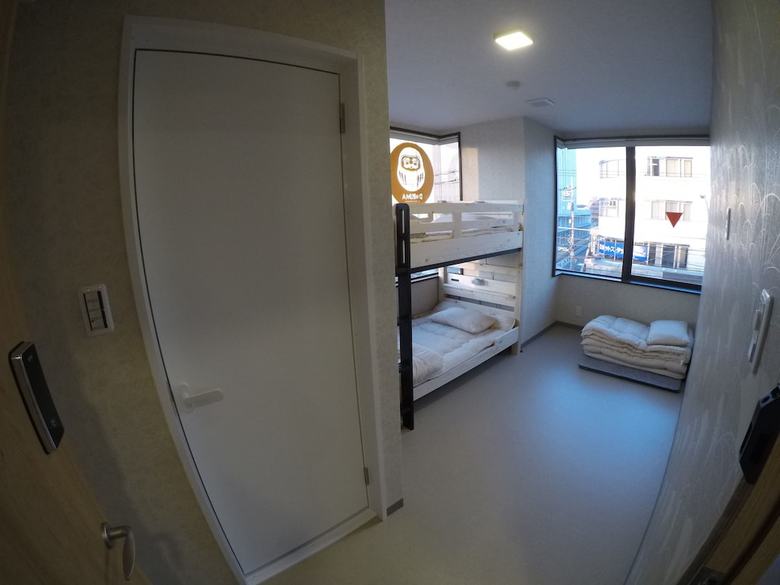 Hotel Daruma Guesthouse Narita