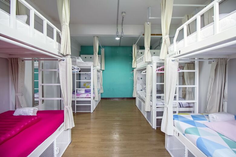 Hostal Oyo 705 Hostel@seatzstation