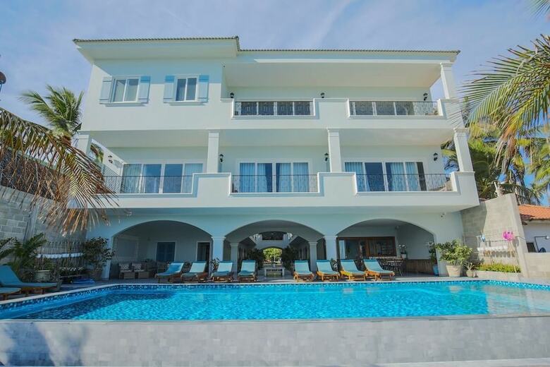 Hotel Serenity By The Sea