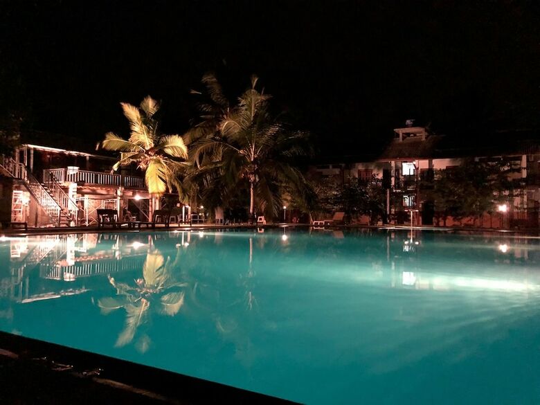 Hotel 4 U Saliya Garden