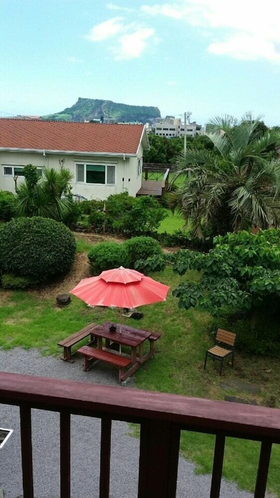 Pension Jeju Good House