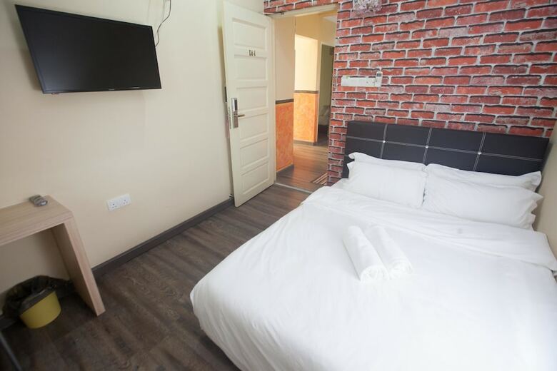 Hotel Natol Homestay - L.a