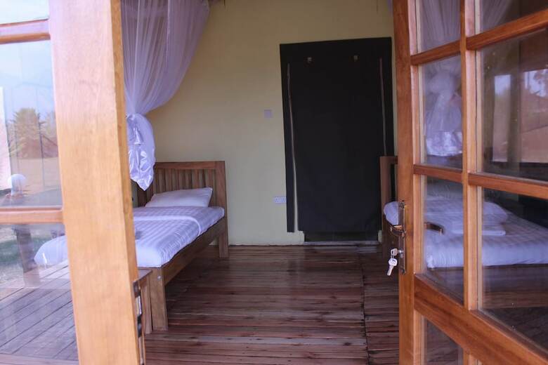 Lake Chahafi  Resort