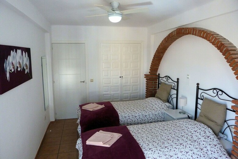 Apartamentos Tahiti Nerja Bluewater