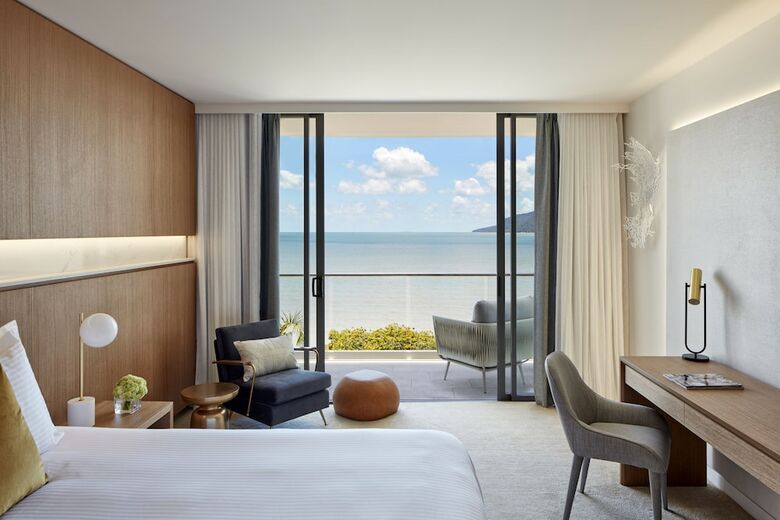 Hotel Riley, A Crystalbrook Collection Resort