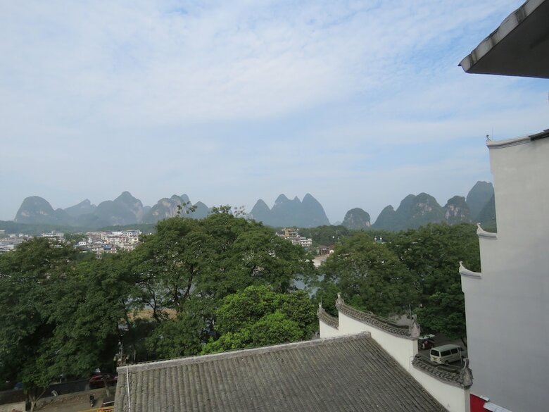 China Town Riverside Garden View Hotel