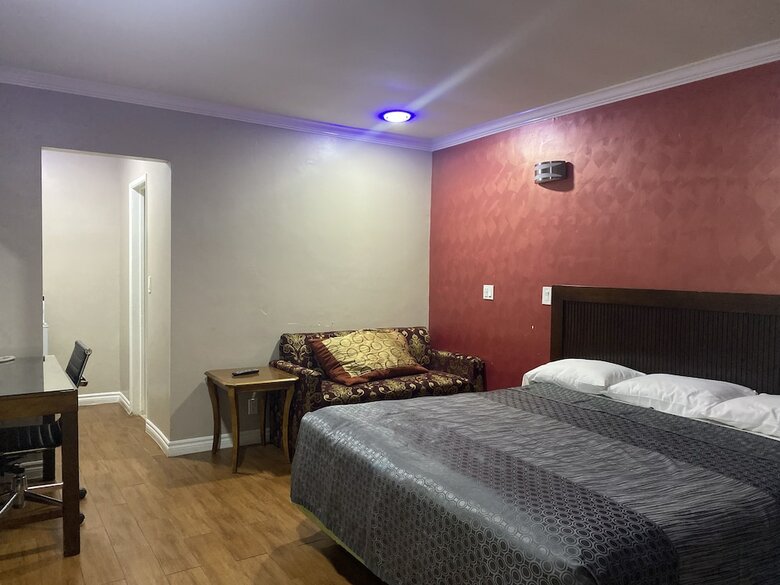 Orange Villa Park Motel