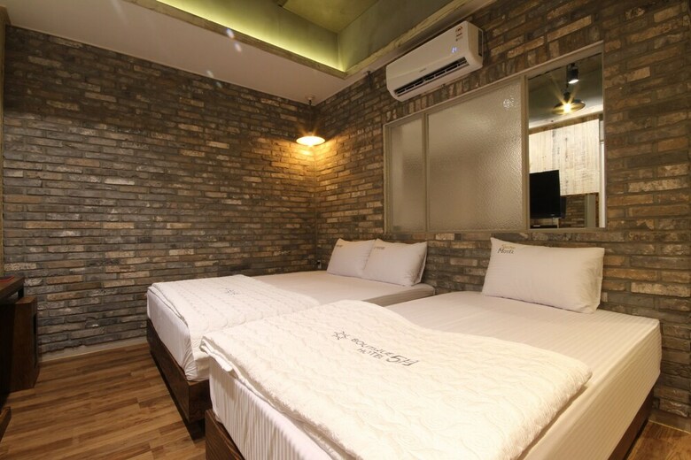 Boutique Hotel May