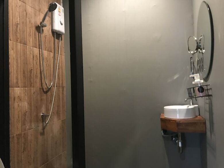 Hostal La Malila Hostel
