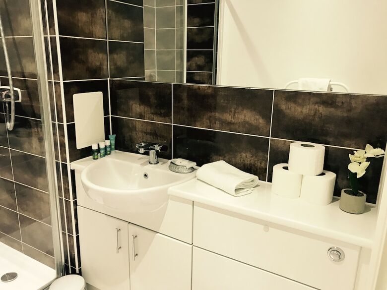 Aparthotel Sfa New Central Woking