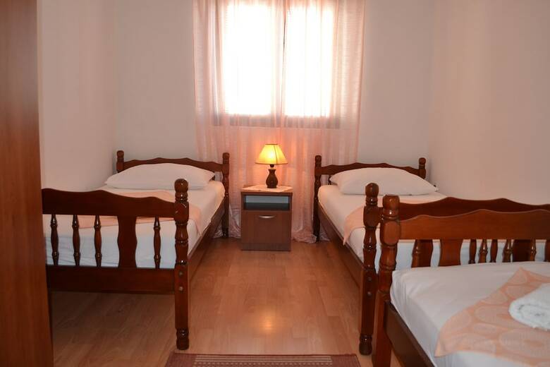 Apartments Celija