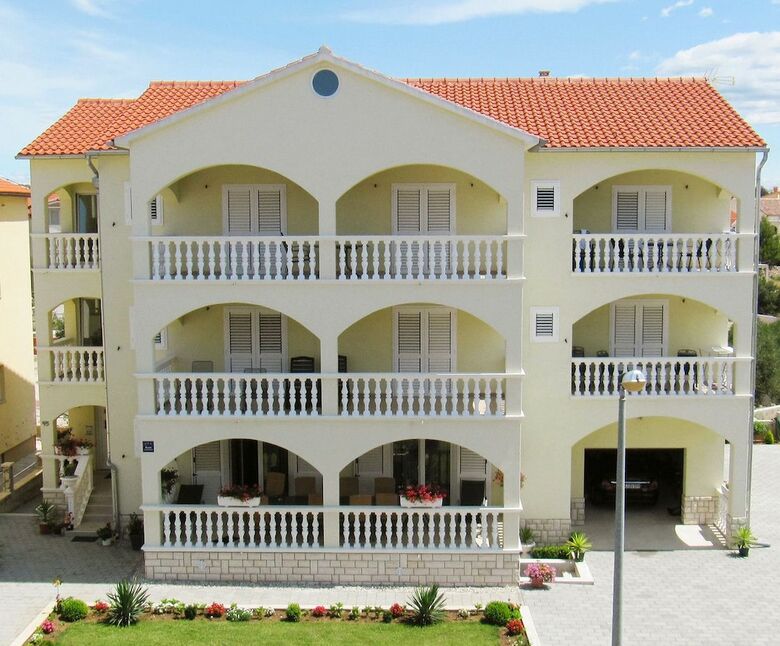 Apartments Klaudio