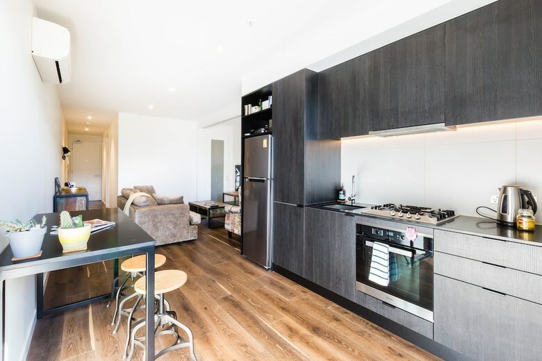 Maxine, 1bdr Collingwood Apartment