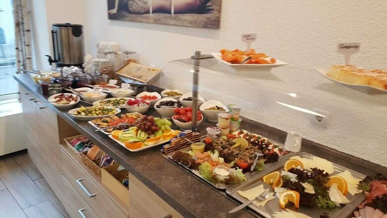 Hostal Pension Altstadt Garni