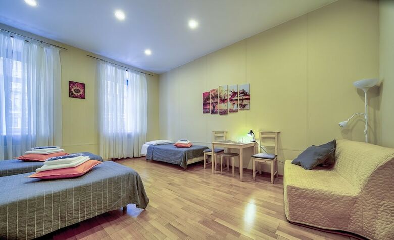 Hostal Guroo Nevsky