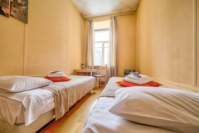 Hostal Guroo Nevsky