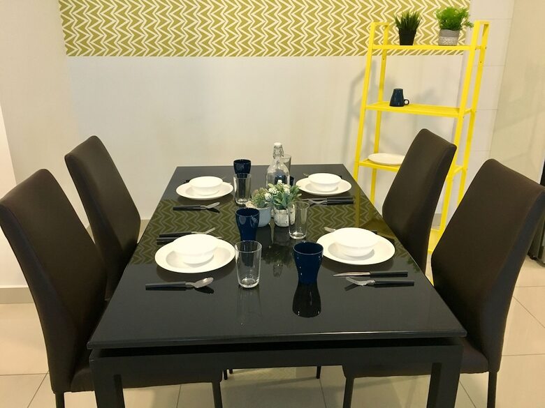 Apartamentos Pinnacle Tower Johor Bahru