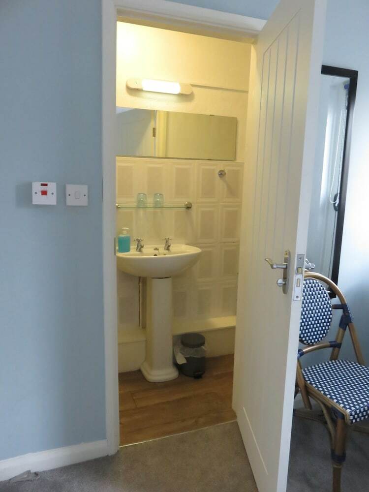 Hotel Marine View Guest House