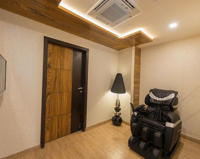 Hotel Chenthur Park
