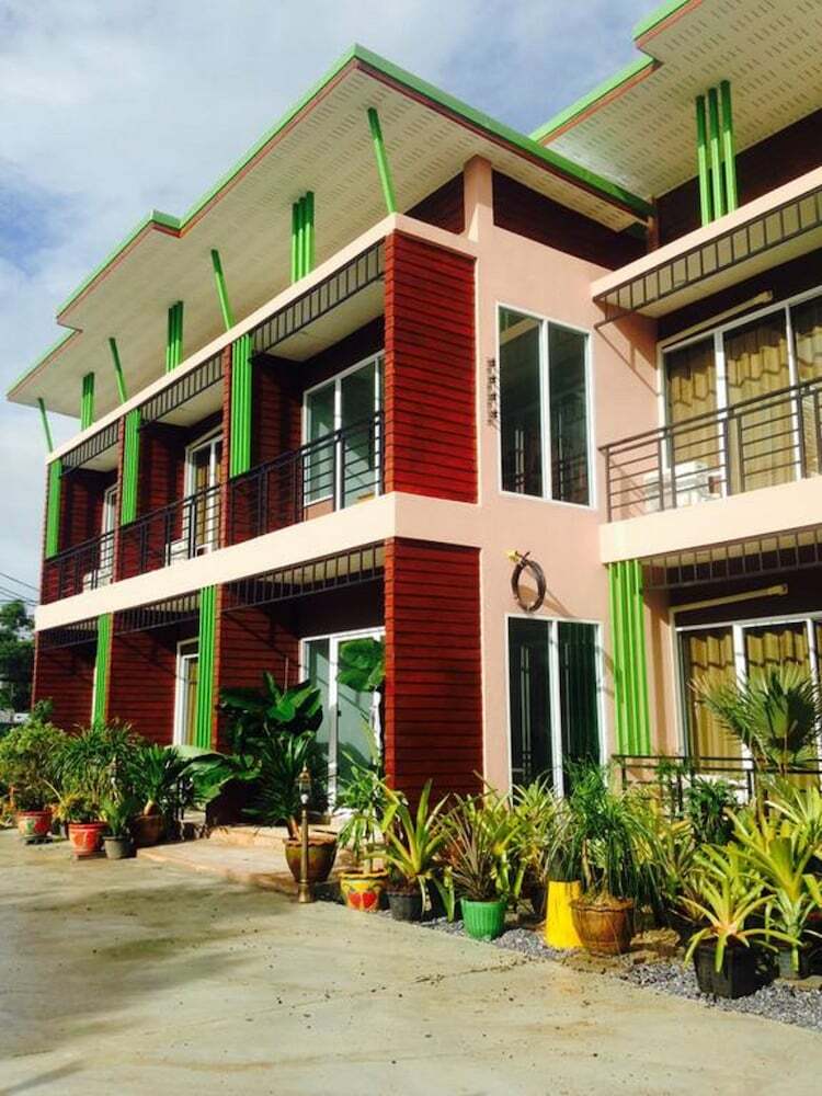Hotel Baan Suan Punpaka Resort